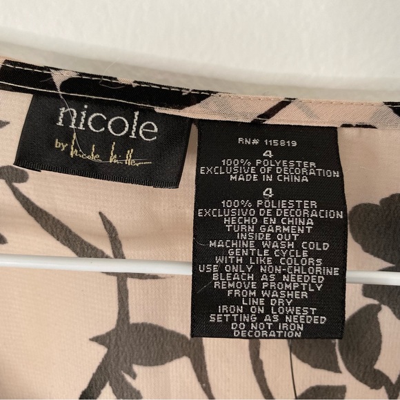 Nicole Miller Beaded Plunging Neck Floral Blouse - Picture 8 of 9